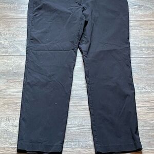 Women’s  Alfani Black Straight-Leg Pants. Item # 11372